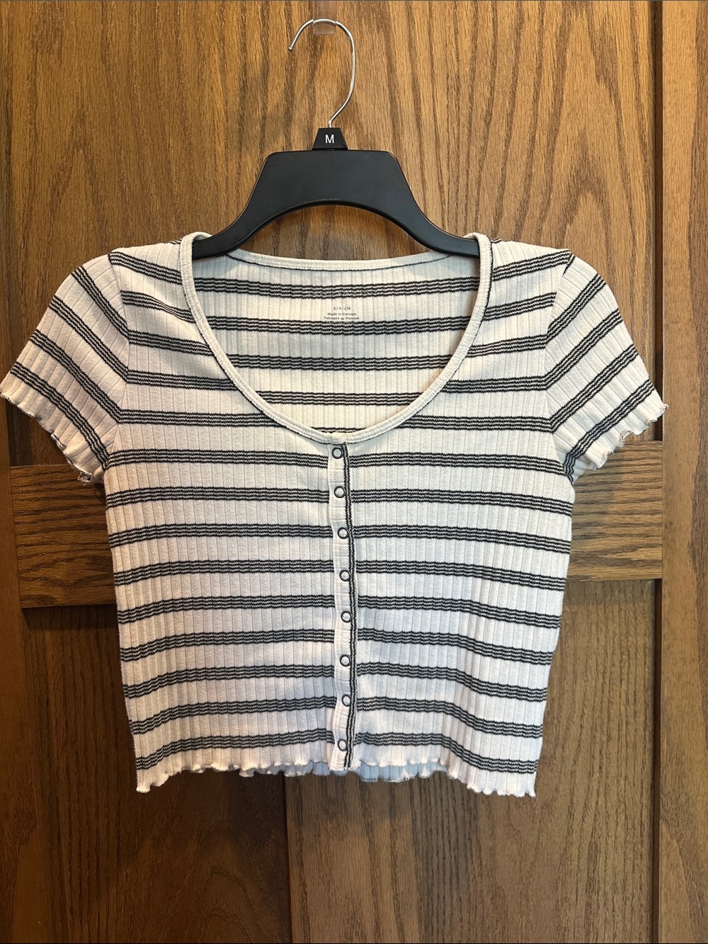 American Eagle Striped Ribbed Crop Top White Black Button Front Lettuce Edge S